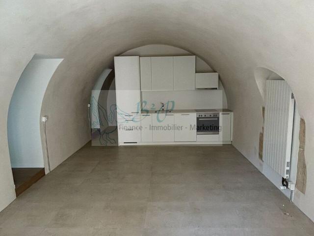 Eine neue 3½ Zimmer Wohnung ist im Zentrum von Colombier zu vermieten!