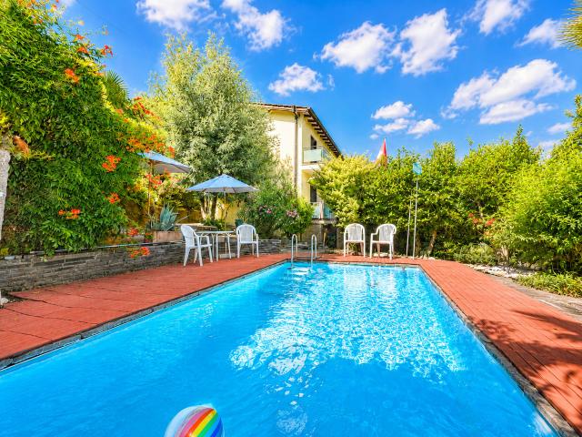 Eine Oase der Ruhe mit großem Garten, Swimmingpool und Seeblick
