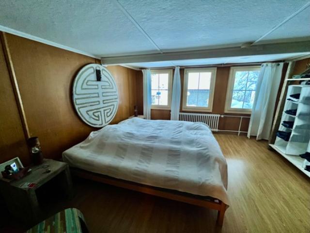 Eine gerumige mbliertewohnung