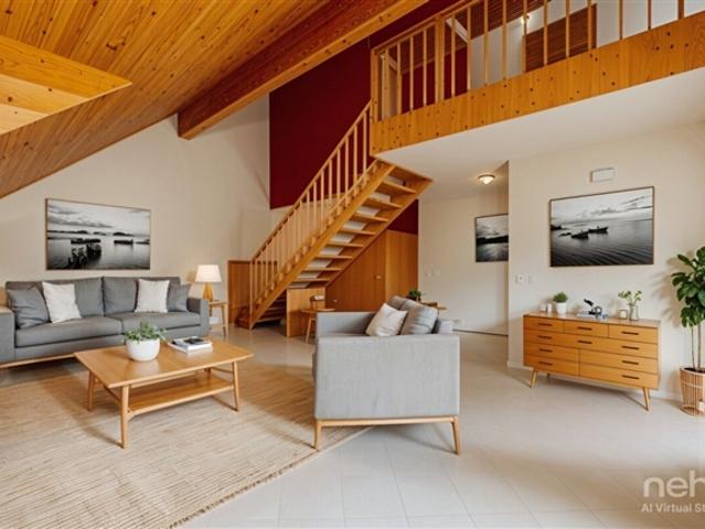 Eine helle Maisonette in einer hochwertigen Familieneigentumswohnung