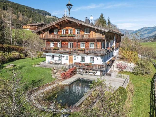Traditionelles Bauernhaus in sonniger Traumlage von Jochberg