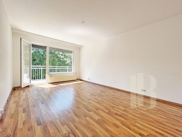 Eine sehr Schöne und stilvolle Wohnung in der Zimmerstrasse für anspruchsvolle Personen