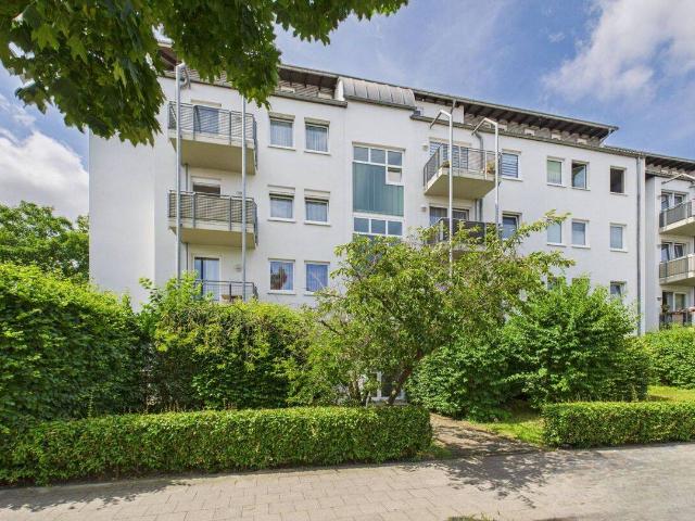 Eine Wohnung mit Potential 2 Zimmer mit Balkon in Köln Sürth
