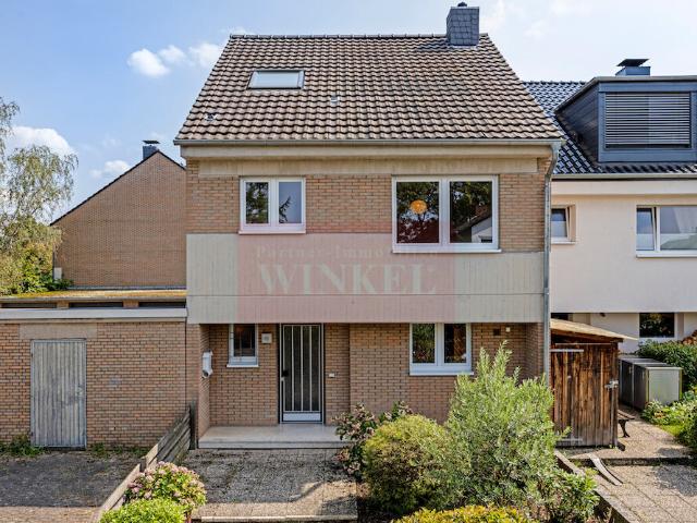 Einfamilien Reihenendhaus in Bonn Duisdorf mit Garten & Garage