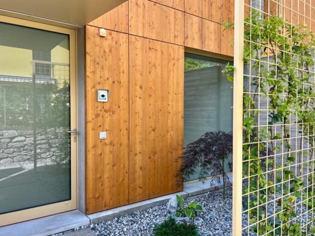 Einfamilien /Reihenhaus mit Garten und 2 Parkplätzen