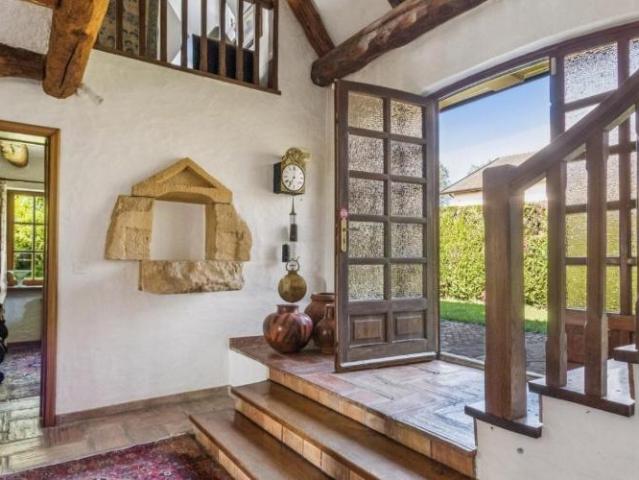 Einfamilienhaus 10.5 Zimmer