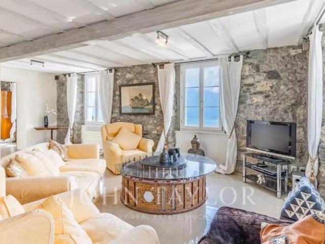 Einfamilienhaus 10 Zimmer