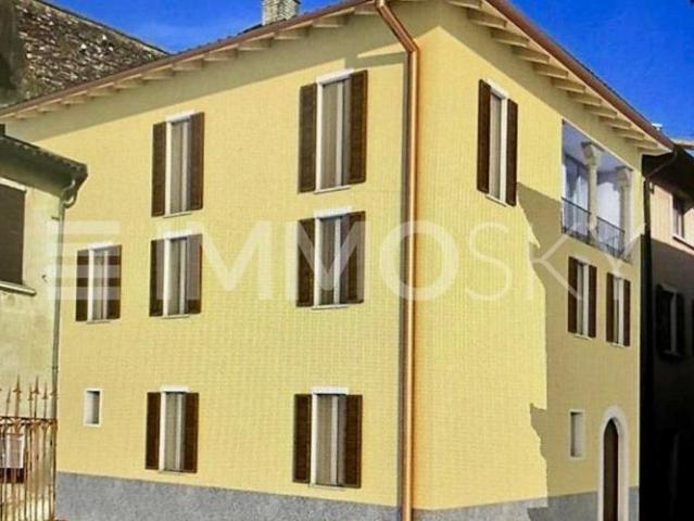 Einfamilienhaus 10 Zimmer