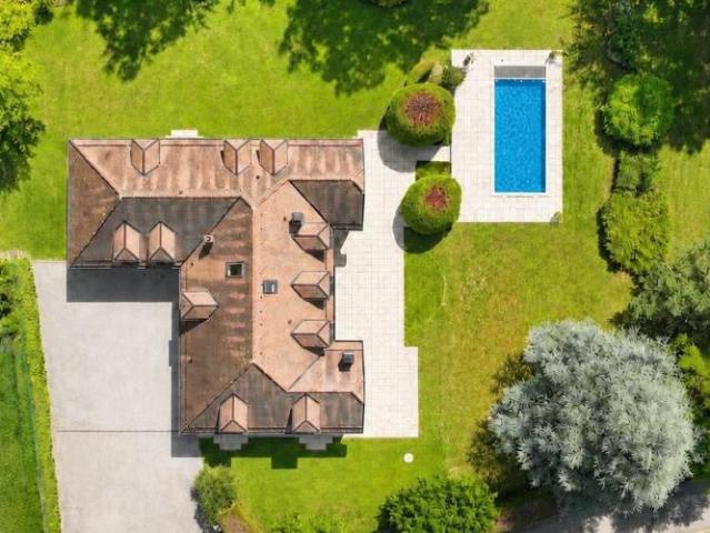 Einfamilienhaus 10 Zimmer
