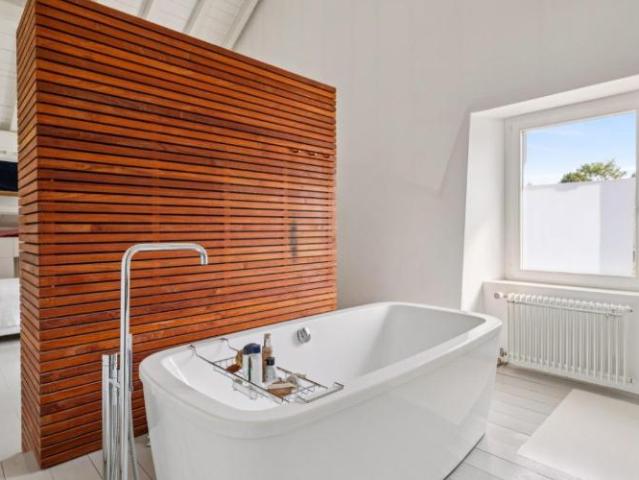 Einfamilienhaus 14.5 Zimmer