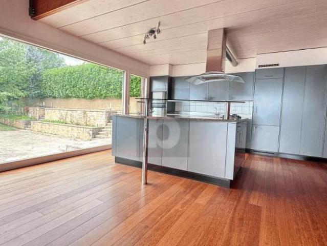 Einfamilienhaus 7.5 Zimmer