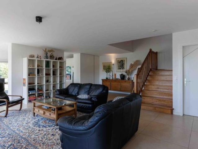 Einfamilienhaus 7.5 Zimmer
