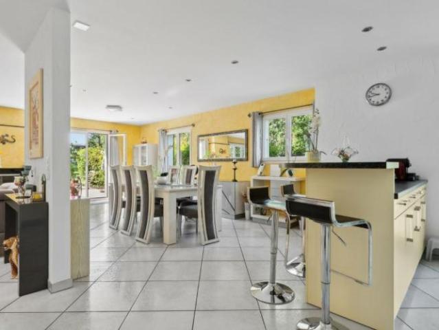 Einfamilienhaus 7.5 Zimmer