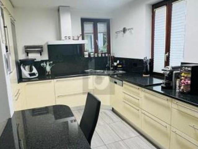 Einfamilienhaus 7.5 Zimmer