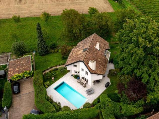 Einfamilienhaus 7.5 Zimmer
