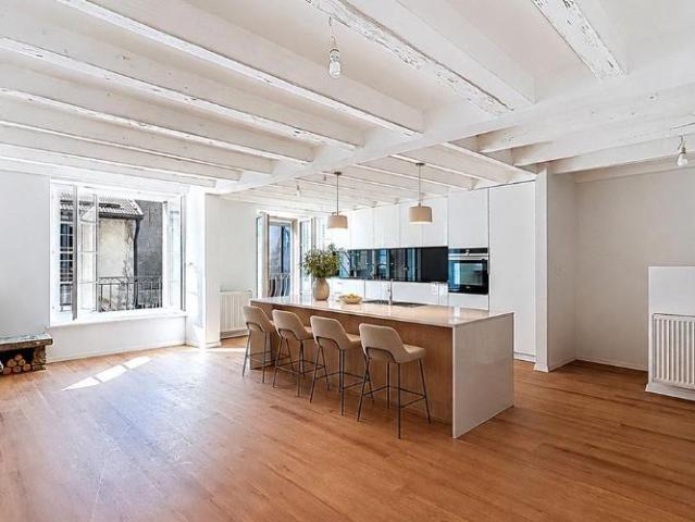 Einfamilienhaus 7.5 Zimmer