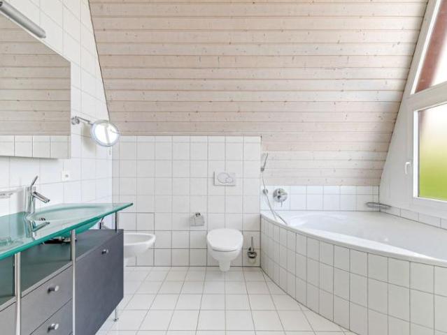 Einfamilienhaus 7.5 Zimmer