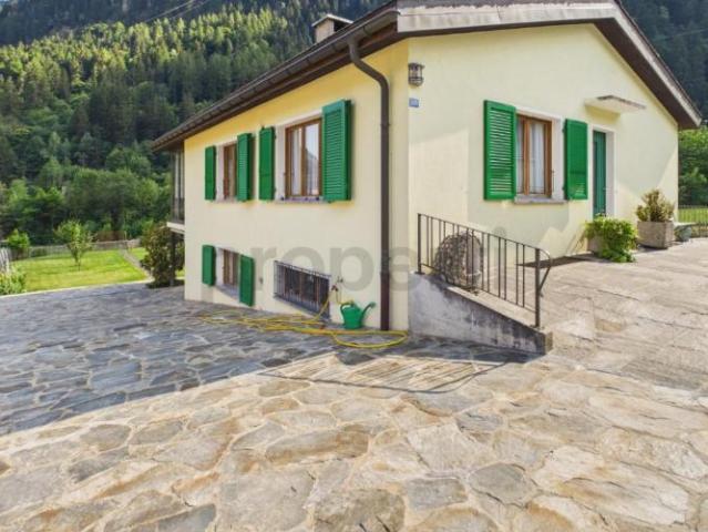 Einfamilienhaus 5.5 Zimmer