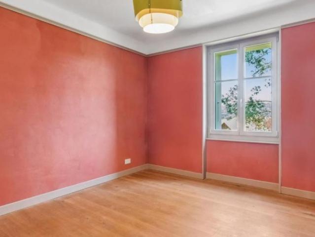 Einfamilienhaus 6.5 Zimmer