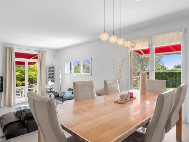 Einfamilienhaus 6.5 Zimmer