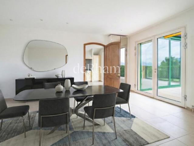 Einfamilienhaus 6.5 Zimmer