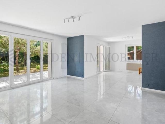 Einfamilienhaus 6.5 Zimmer