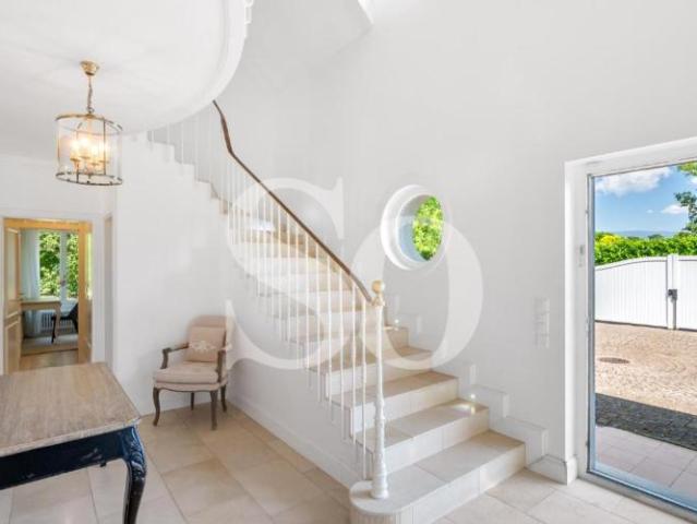 Einfamilienhaus 8.5 Zimmer
