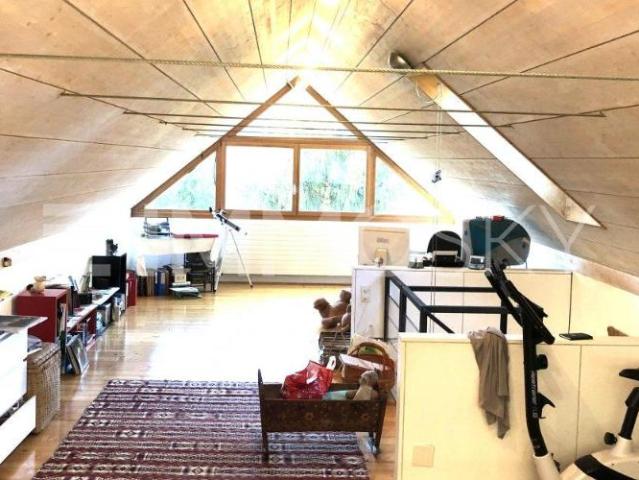 Einfamilienhaus 8.5 Zimmer