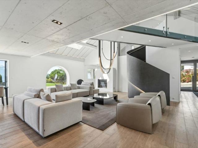 Einfamilienhaus 8.5 Zimmer