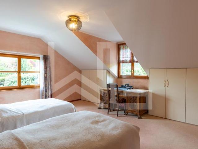 Einfamilienhaus 8 Zimmer