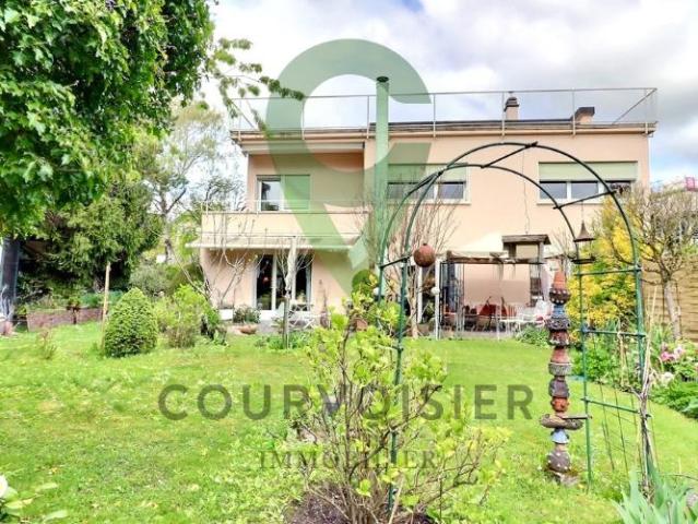 Einfamilienhaus 8 Zimmer