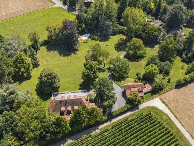 Einfamilienhaus 9.5 Zimmer