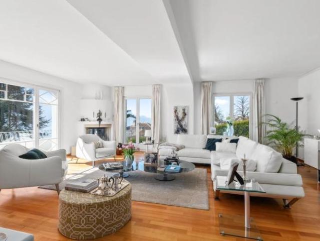 Einfamilienhaus 9.5 Zimmer