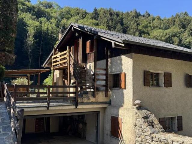 Einfamilienhaus 9 Zimmer
