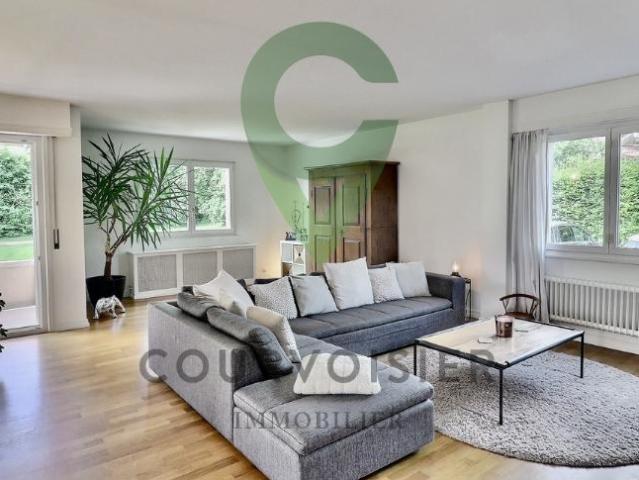 Einfamilienhaus 9 Zimmer