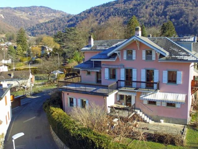 Einfamilienhaus 9 Zimmer
