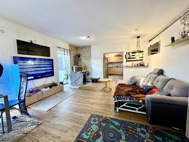 Einfamilienhaus ca.128,36 m², Empersdorf, ruhige erhöhte Lage 4 Zimmer, Pool, Grund 1127 m²