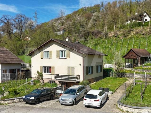 Einfamilienhaus am Sonnenhang mit grosszügigem Grundstück in Obermumpf zu verkaufen