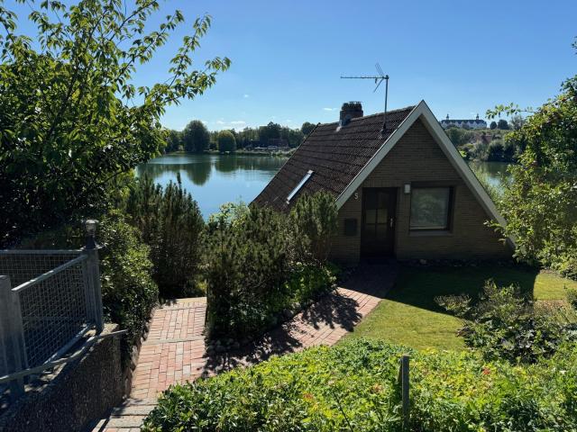Einfamilienhaus am See mit ELW, Schlossblick und Steg, provisionsfrei