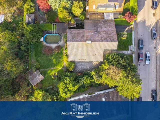 Einfamilienhaus auf großem Grundstück 1118m² in zentraler Lage von Gröbenzell