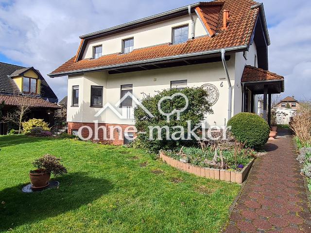 Einfamilienhaus, Büro/Einliegerwohnung möglich Keller oder Dach