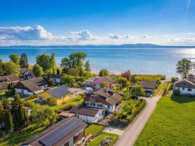 EINFAMILIENHAUS IM BAURECHT 2. SEEREIHE