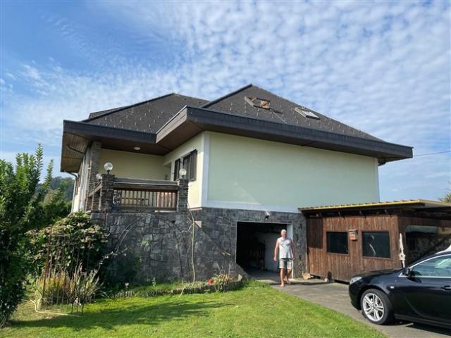 Einfamilienhaus im Bungalowstil, voll unterkellert, Dachgeschoss ausgebaut mit Sauna und schönes ebenes Grundstück