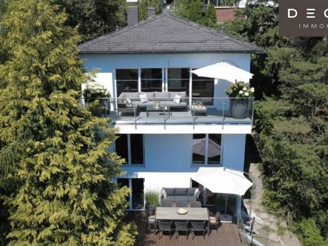 EINFAMILIENHAUS IM GRÜNEN WALDIDYLLE IN WIEN TERRASSEN GARTEN STELLPLATZ