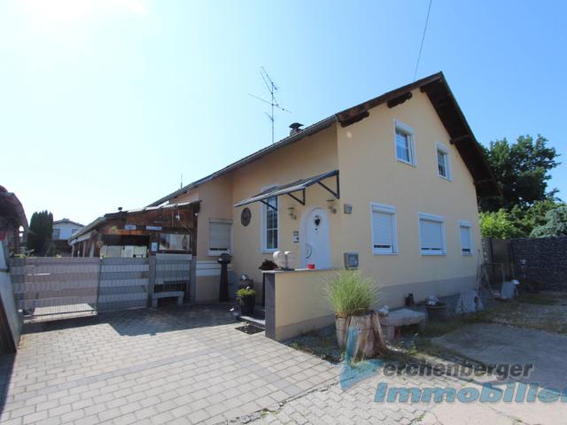 Einfamilienhaus im Zentrum von Wallersdorf