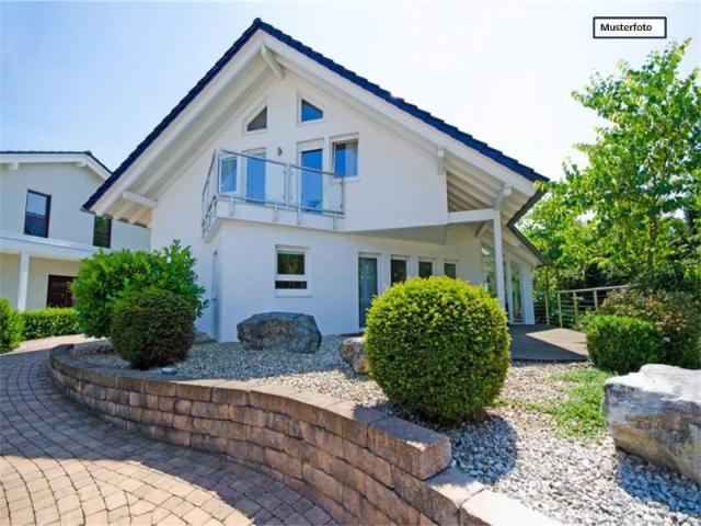 Einfamilienhaus in 41517 Grevenbroich, Mühlenstr