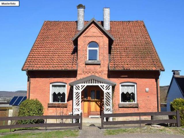 Einfamilienhaus in 41569 Rommerskirchen, Wasserburgstr
