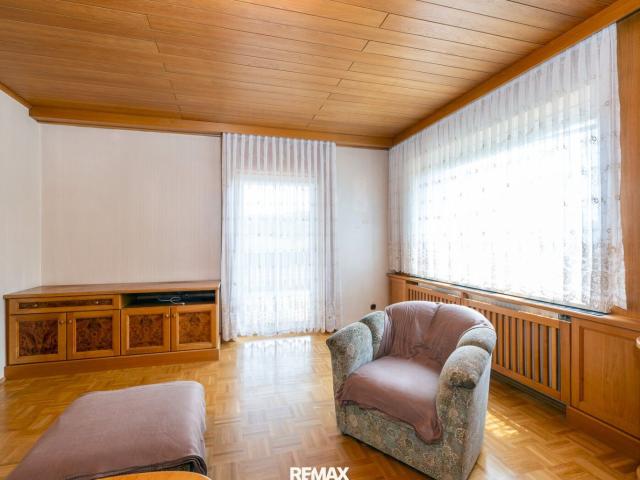 Einfamilienhaus in Absoluter Grün und Ruhelage mit Potenzial