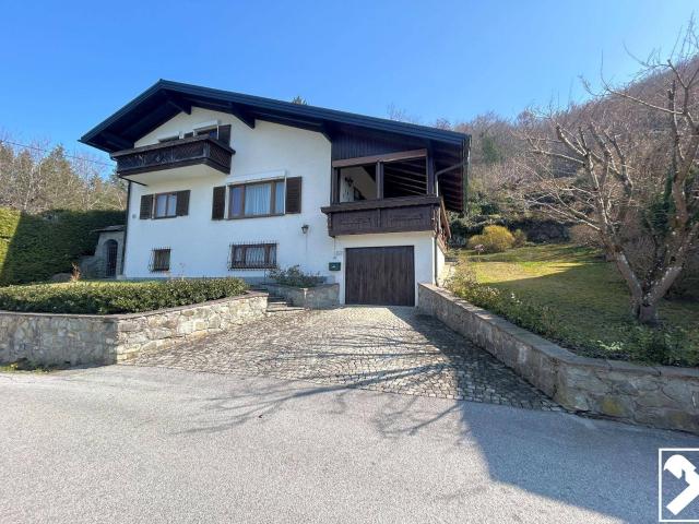 Einfamilienhaus in Aussichtslage