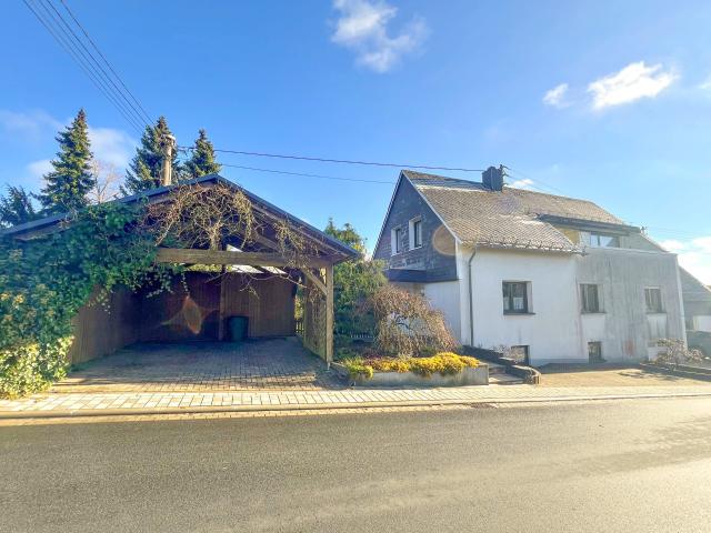 Einfamilienhaus in bevorzugter Wohnlage von Bad Marienberg OT Mit tollem Fernblick!